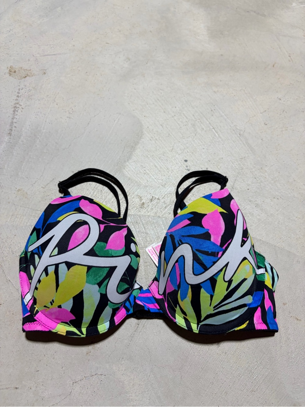 Pink Victoria’s Secret NWT Wear everywhere push up bra 32D